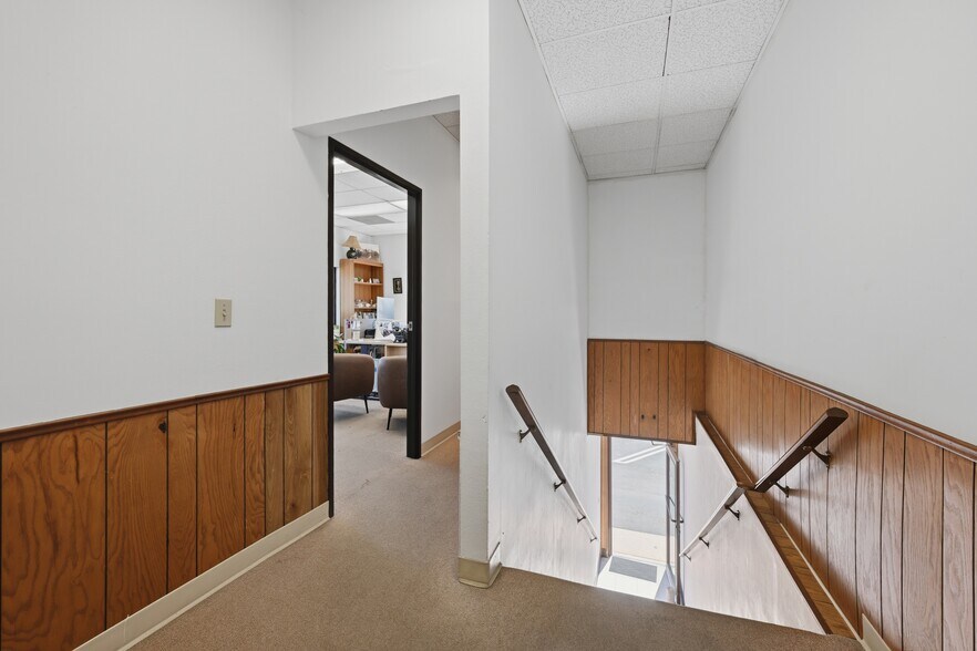 More Photos Of 14010 Poway Rd, Poway Freestanding For Sale