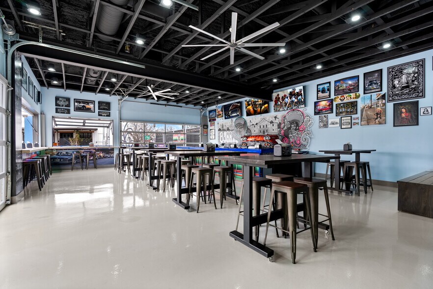 More Photos Of 620 S Presa St, San Antonio Restaurant For Lease