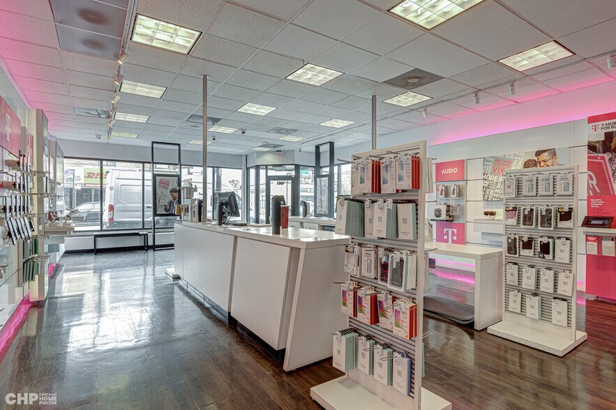 More Photos Of 4001 W Montrose Ave, Chicago Storefront For Lease