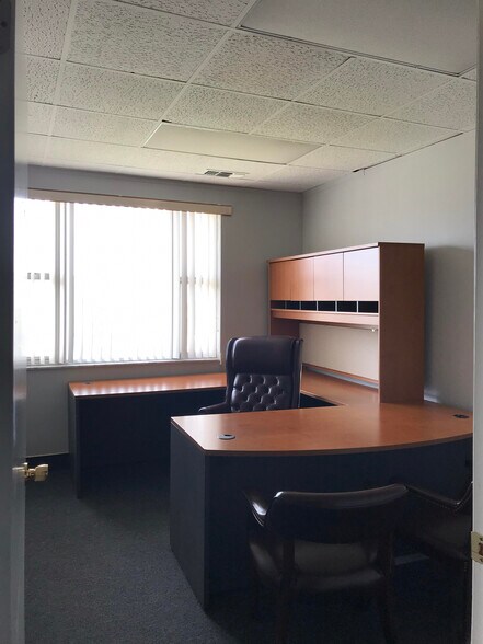 More Photos Of 1980 N Atlantic Ave, Cocoa Beach Medical For Lease