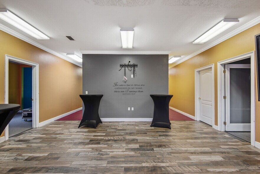 More Photos Of 3841 Turman Loop, Wesley Chapel Office For Lease