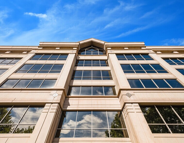 More Photos Of 200 Mansell Ct E, Roswell Unknown For Lease