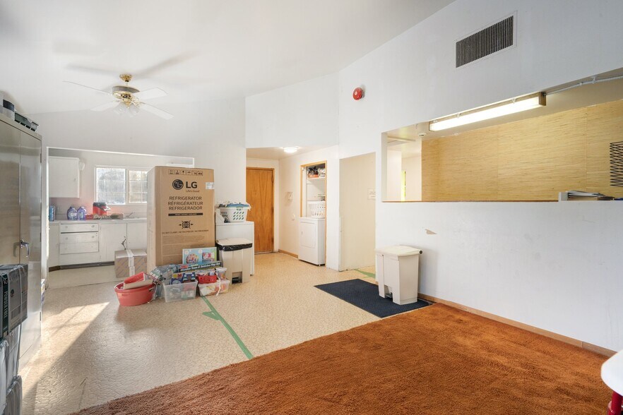 More Photos Of 814 Comstock St, Richland Daycare Center For Sale