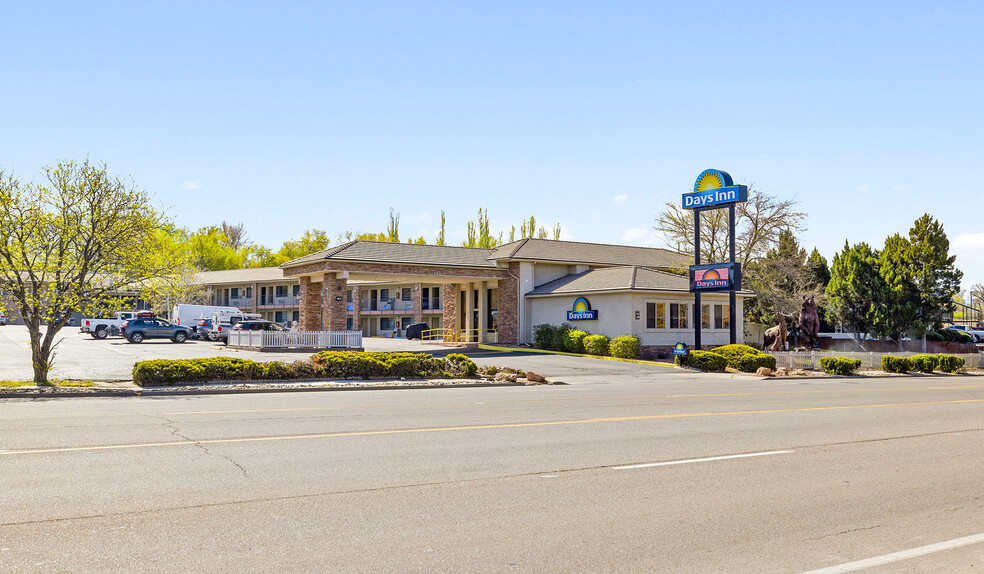 Primary Photo Of 708 Horizon Dr, Grand Junction Hotel For Sale