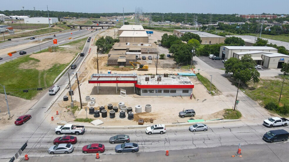 More Photos Of 6101 E Rosedale St, Fort Worth Service Station For Lease