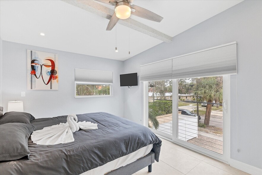 More Photos Of 1236 13th St, Sarasota Apartments For Sale