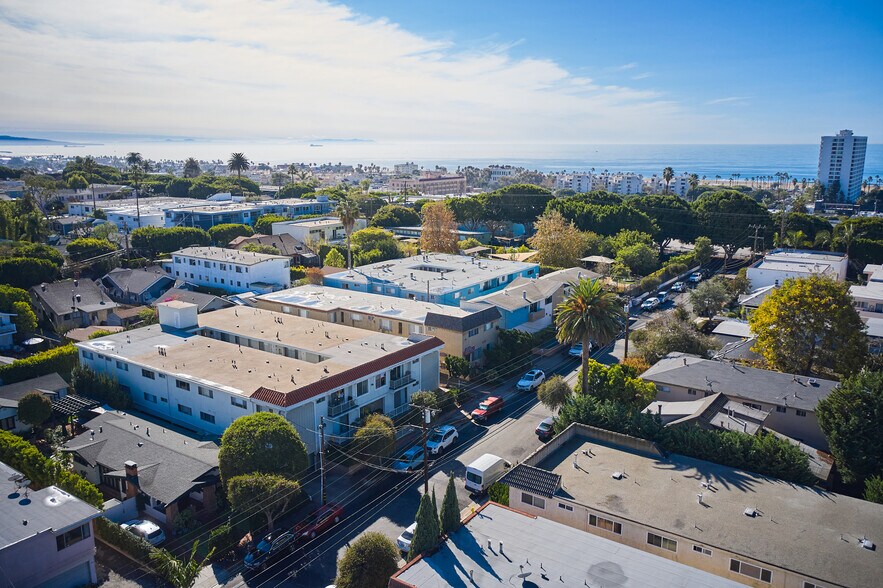 More Photos Of 440 Raymond Ave, Santa Monica Apartments For Sale