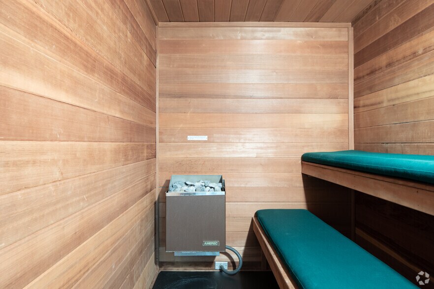 More Photos Of 2170 S Parker Rd, Denver Office For Lease