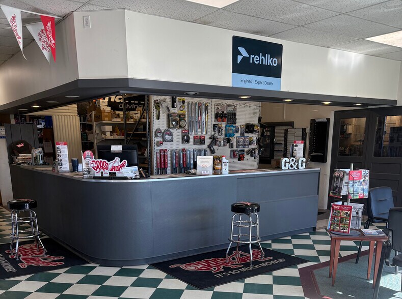 More Photos Of 210 W Cole St, Moundridge General Retail For Sale