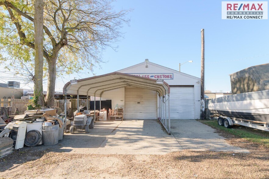 More Photos Of 7826 Warwick Blvd, Newport News General Retail For Sale