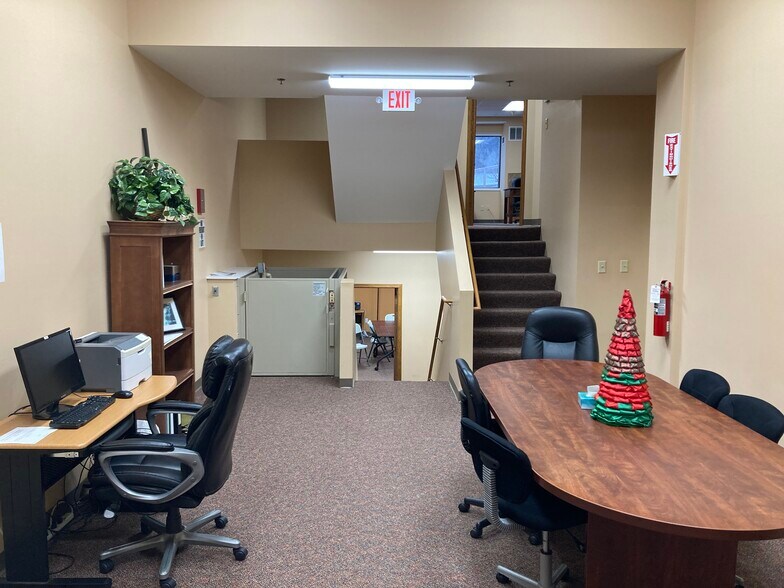 More Photos Of 118 E Superior St, Duluth Storefront Retail Office For Sale