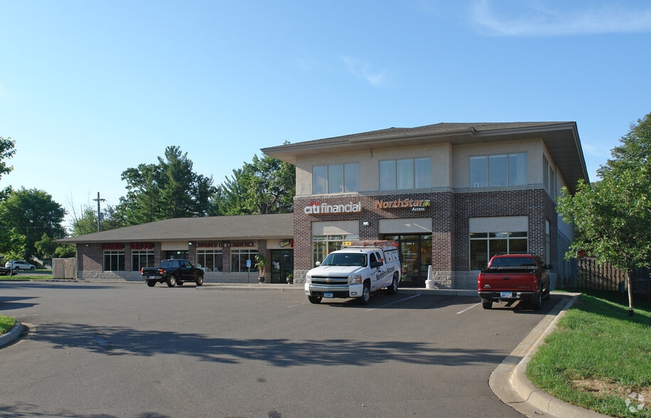 More Photos Of 6063 Main St, North Branch Storefront Retail Office For Lease