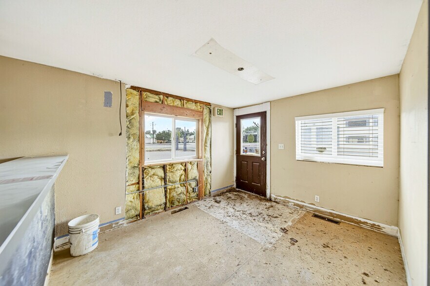 More Photos Of 123 2nd St, Elko Office For Sale