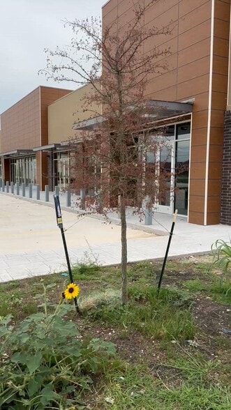 Primary Photo Of 1050 Bunton Creek Rd, Kyle Storefront Retail Office For Lease