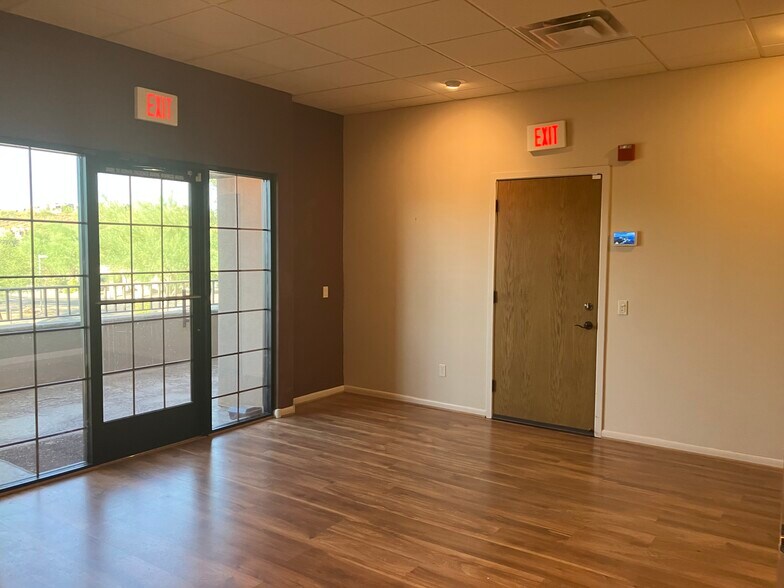 More Photos Of 16853 E Palisades Blvd, Fountain Hills Office For Lease