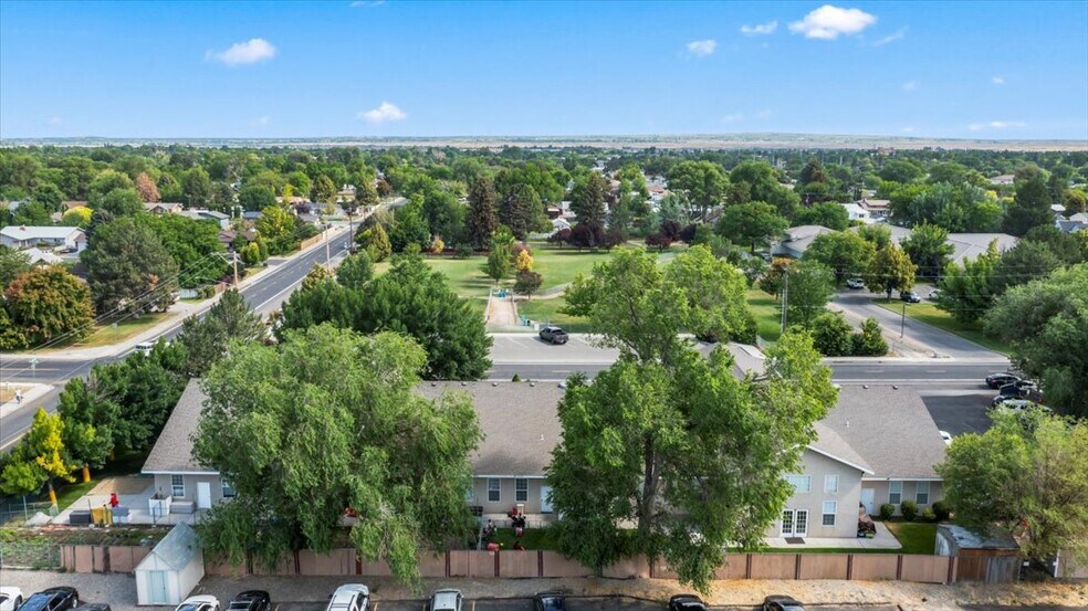 More Photos Of 273 Shoup Ave W, Twin Falls Office For Sale