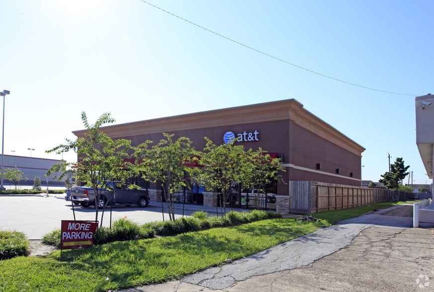 More Photos Of Westheimer @ Dunvale, Houston Unknown For Lease