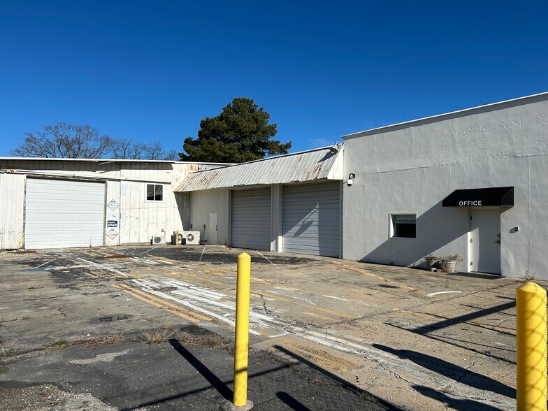 Primary Photo Of 3002 Arizona Ave, Norfolk Warehouse For Lease