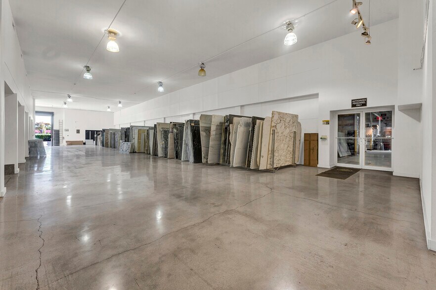 More Photos Of 821 N 21st Ave, Hollywood Storefront Retail Office For Lease