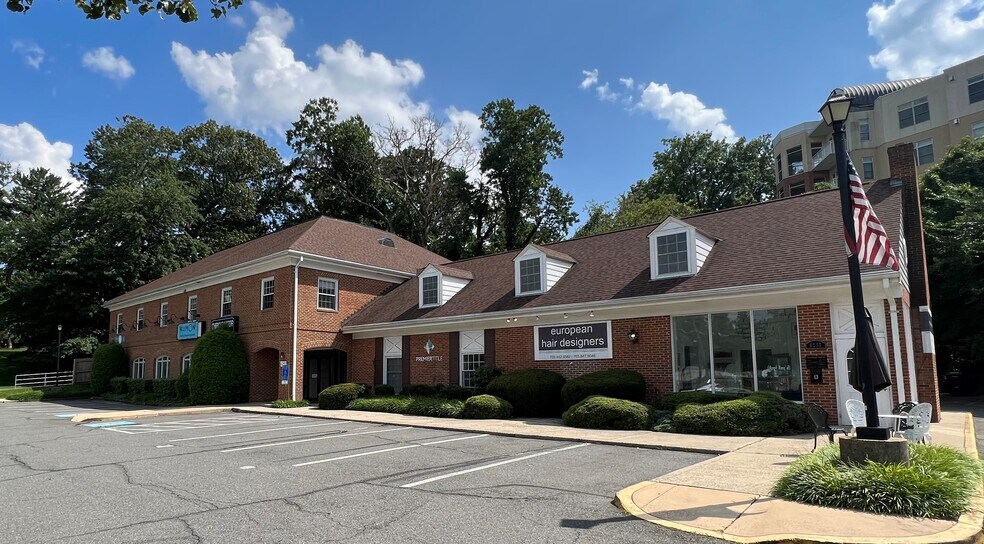 Primary Photo Of 6255 Old Dominion Dr, McLean Office For Lease