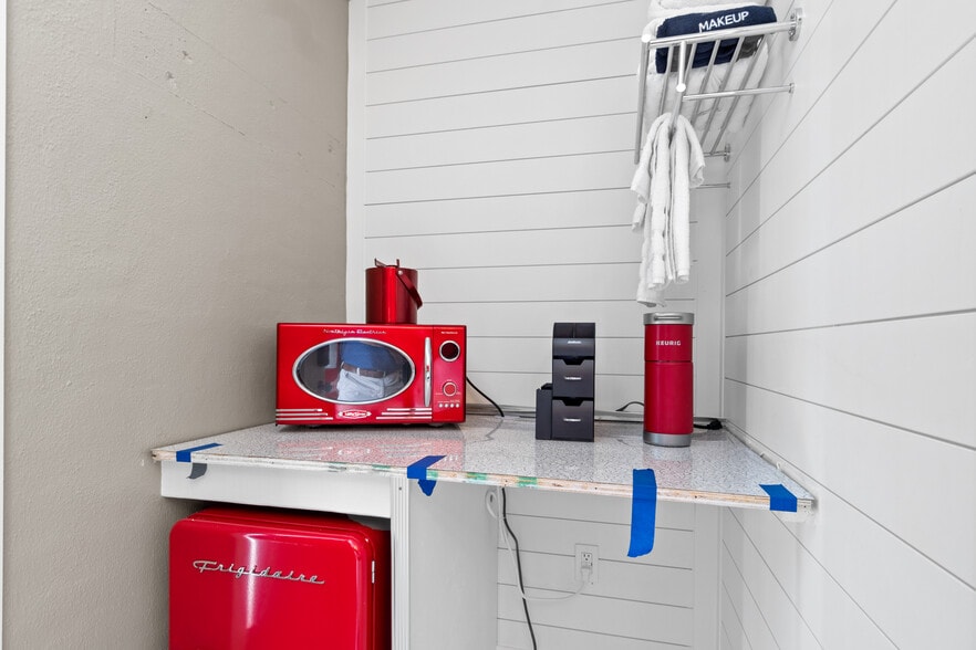 More Photos Of 3155 W Highway 98, Port Saint Joe Hotel For Sale