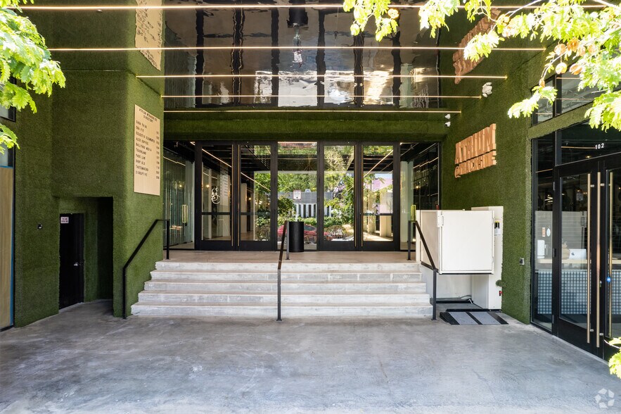 More Photos Of 51 NE 24th St, Miami Office For Lease