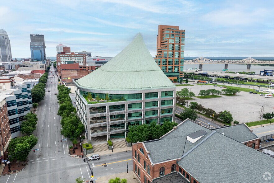 More Photos Of 333 E Main St, Louisville Office For Sale