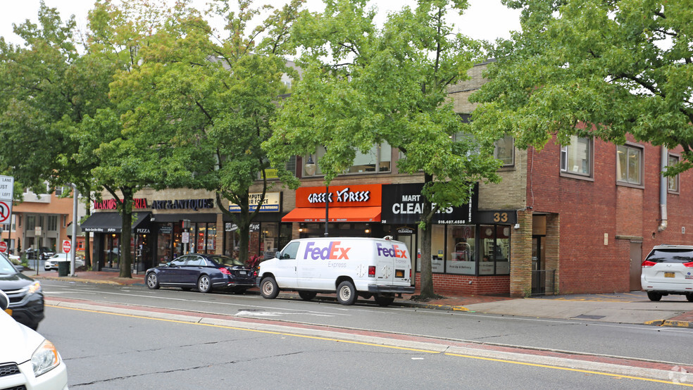 Primary Photo Of 33-43 Great Neck Rd, Great Neck Storefront Retail Office For Lease