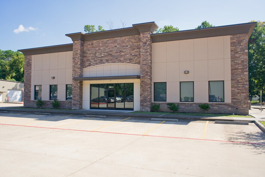 More Photos Of 8717 Humble Westfield Rd, Humble Warehouse For Sale