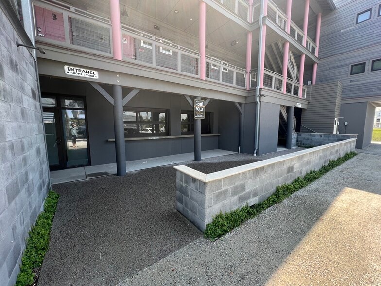 More Photos Of 87 Center St, Folly Beach Restaurant For Lease