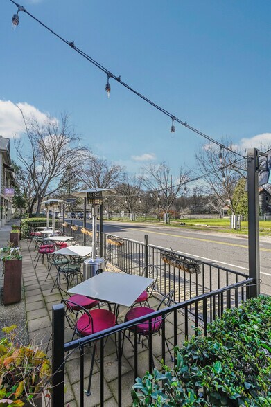 More Photos Of 191 Main St, Murphys General Retail For Sale