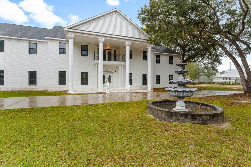 More Photos Of 680 Mallet Bayou Rd, Freeport Lodge Meeting Hall For Sale