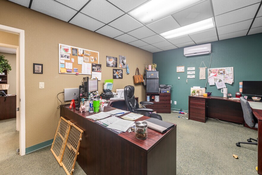 More Photos Of 760 S Stapley Dr, Mesa Office For Lease