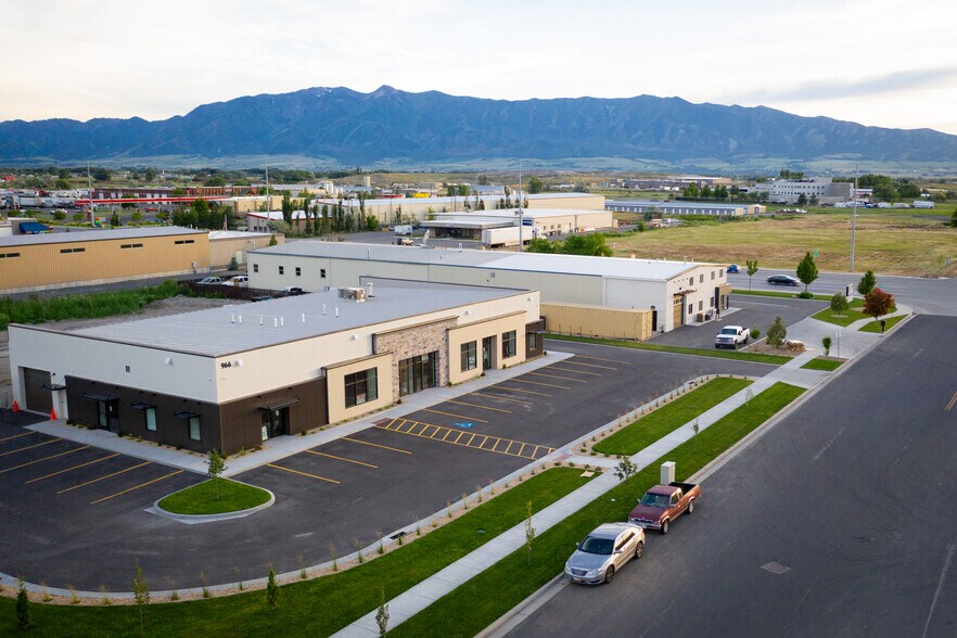 More Photos Of 966 W 400 North, Logan Storefront Retail Office For Lease