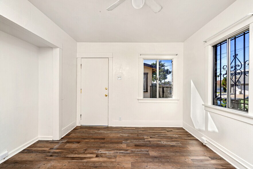 More Photos Of 720 King Ave, Wilmington Apartments For Sale