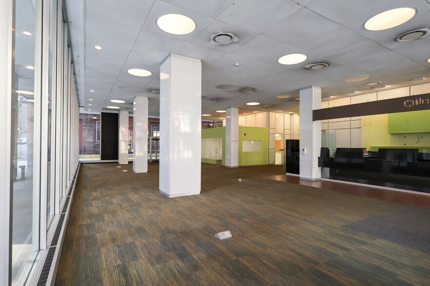 More Photos Of 650 Smithfield St, Pittsburgh Office For Lease