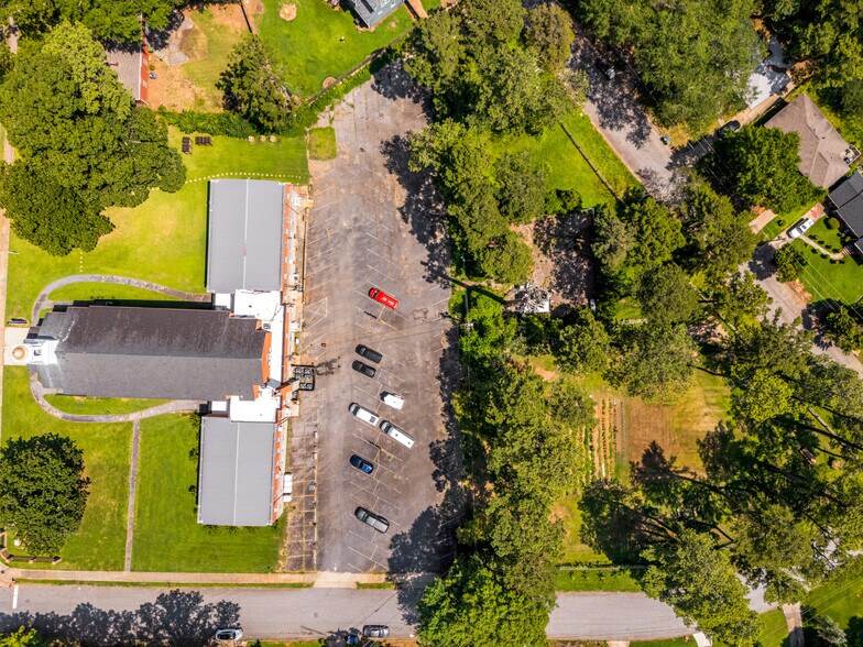 More Photos Of 1776 Sylvan Rd SW, Atlanta Religious Facility For Sale