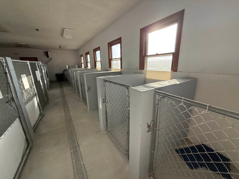 More Photos Of 44003 Road 801, Broken Bow Veterinarian Kennel For Sale