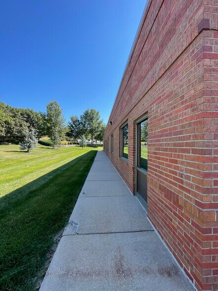 More Photos Of 8555 Monrovia St, Lenexa Office For Sale