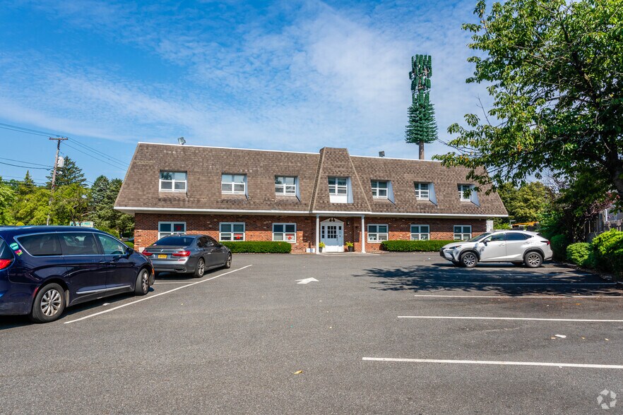 More Photos Of 615 Franklin Tpke, Ridgewood Medical For Sale