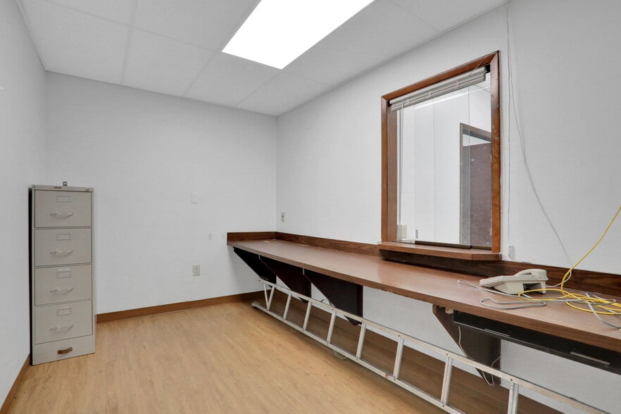 More Photos Of 1736 University Blvd S, Jacksonville Medical For Lease