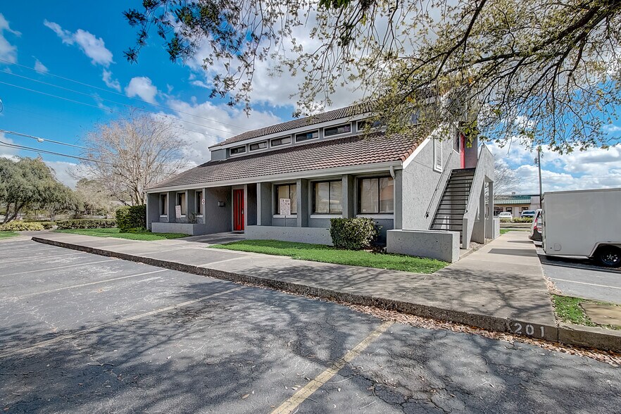 More Photos Of 201 W SR 434, Winter Springs Medical For Lease