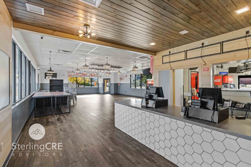 More Photos Of 1450 Prospect Ave, Helena General Retail For Lease