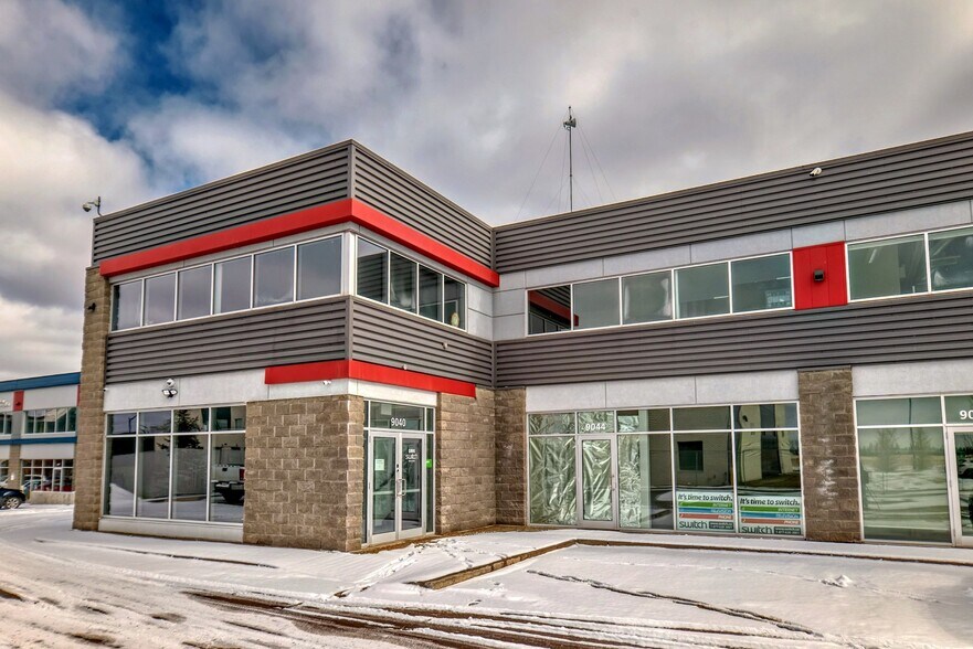 More Photos Of 9040-9058 22nd Ave SW, Edmonton Showroom For Sale