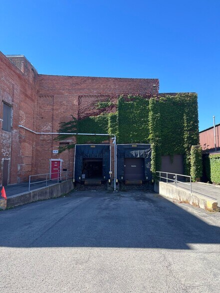 More Photos Of 801-803 West Ave, Rochester Light Manufacturing For Lease