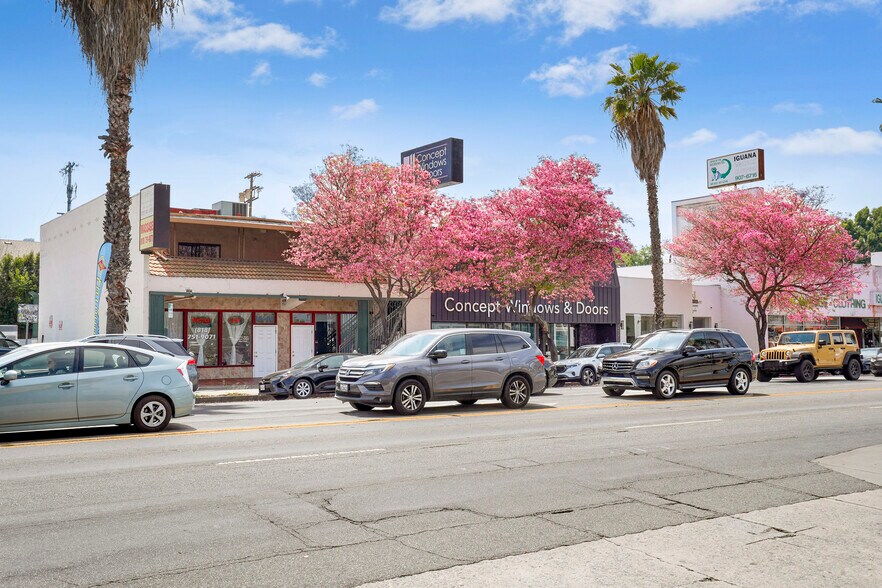 Primary Photo Of 14406-14410 Ventura Blvd, Sherman Oaks Storefront Retail Office For Lease
