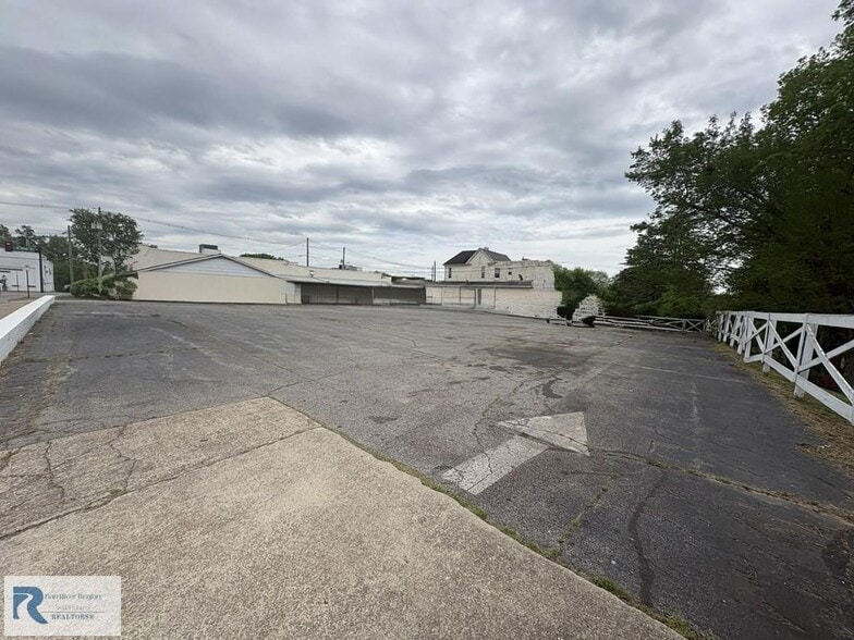 More Photos Of 2025 N Main St, Danville Religious Facility For Sale