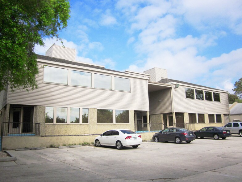 More Photos Of 13907 N Dale Mabry, Tampa Office For Sale