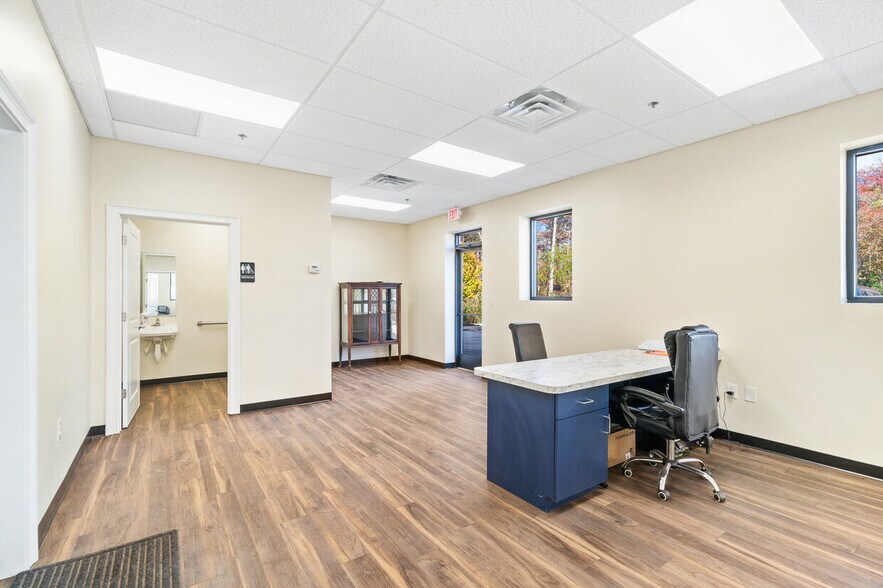 More Photos Of 150 Hiram Industrial Rd, Hiram Warehouse For Sale