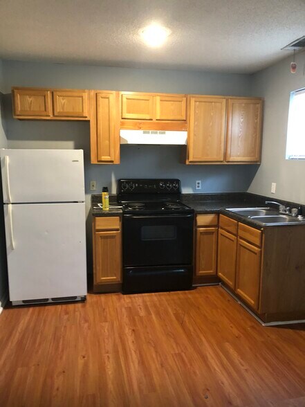 More Photos Of 49 Ghettis St, Sparta Apartments For Sale